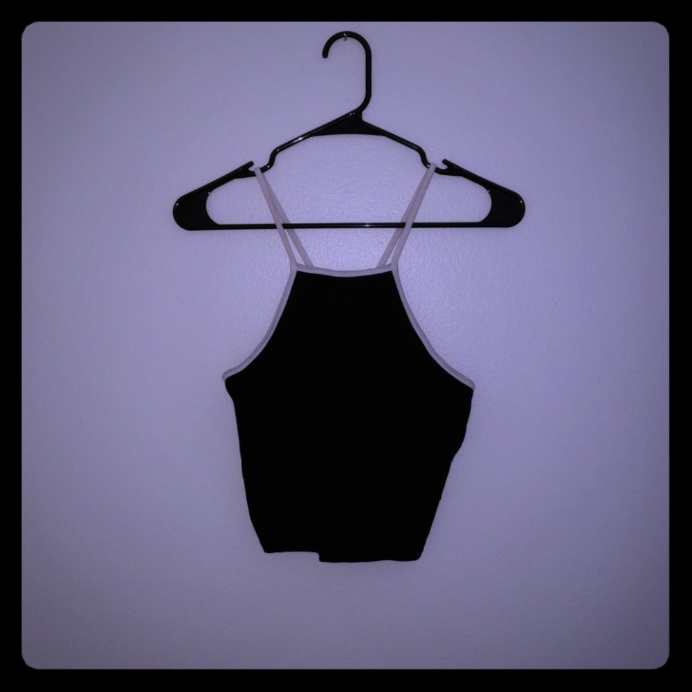 Heart & hips cropped tank